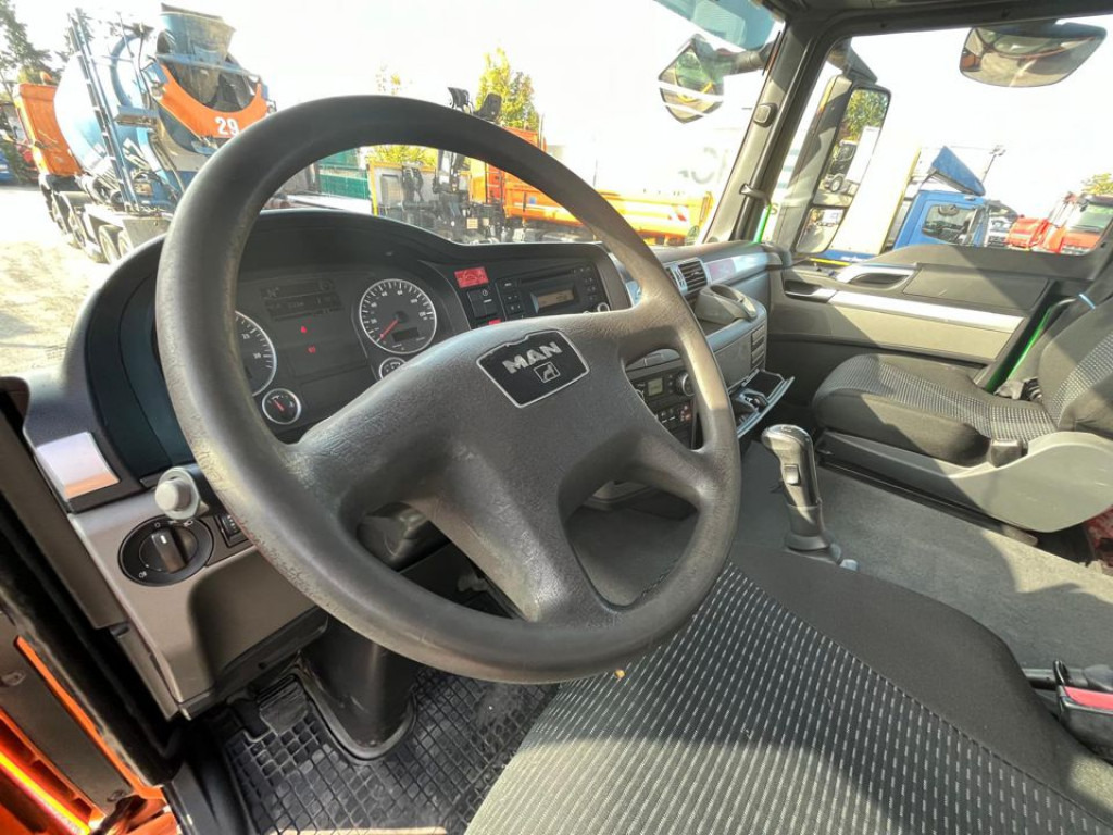 شاحنة ذات الخطاف, شاحنة كرين MAN TG-S 26.400 6x4H-2 BL Abrollkipper mit Kran Lift Lenk: صور 9 شاحنة ذات الخطاف, شاحنة كرين MAN TG-S 26.400 6x4H-2 BL Abrollkipper mit Kran Lift Lenk: صور 9