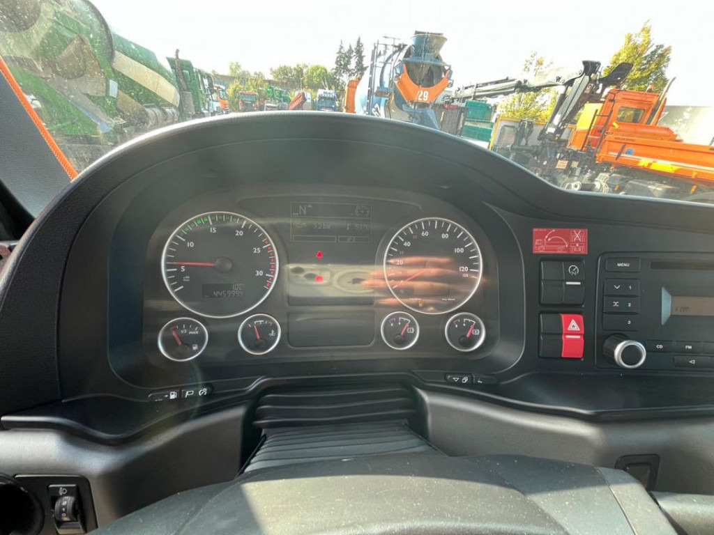 شاحنة ذات الخطاف, شاحنة كرين MAN TG-S 26.400 6x4H-2 BL Abrollkipper mit Kran Lift Lenk: صور 11 شاحنة ذات الخطاف, شاحنة كرين MAN TG-S 26.400 6x4H-2 BL Abrollkipper mit Kran Lift Lenk: صور 11