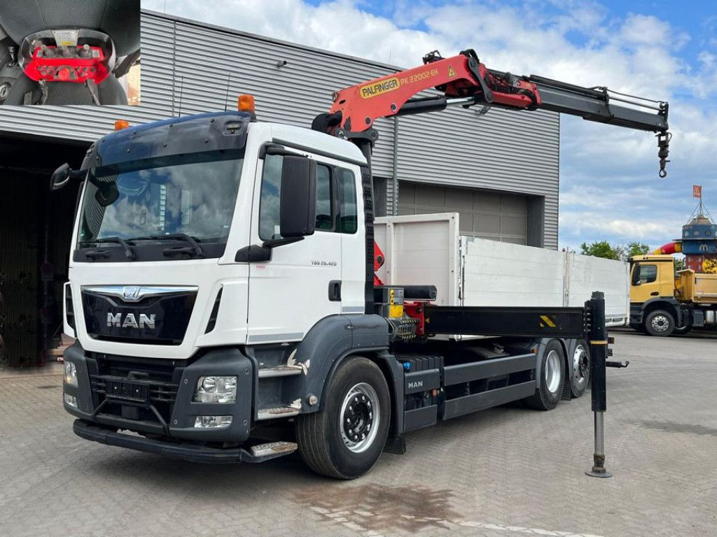 MAN TG-S 26.420 6x2 BL Pritsche Kran Palf. PK 22002+ - شاحنة كرين: صور 1 MAN TG-S 26.420 6x2 BL Pritsche Kran Palf. PK 22002+ - شاحنة كرين: صور 1