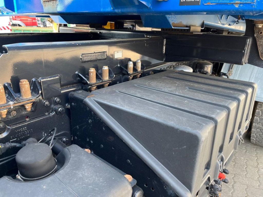 MAN TG-S 26.440 6x6 3-Achs Allradkipper Bordmatik Schalter - قلابات: صور 3 MAN TG-S 26.440 6x6 3-Achs Allradkipper Bordmatik Schalter - قلابات: صور 3
