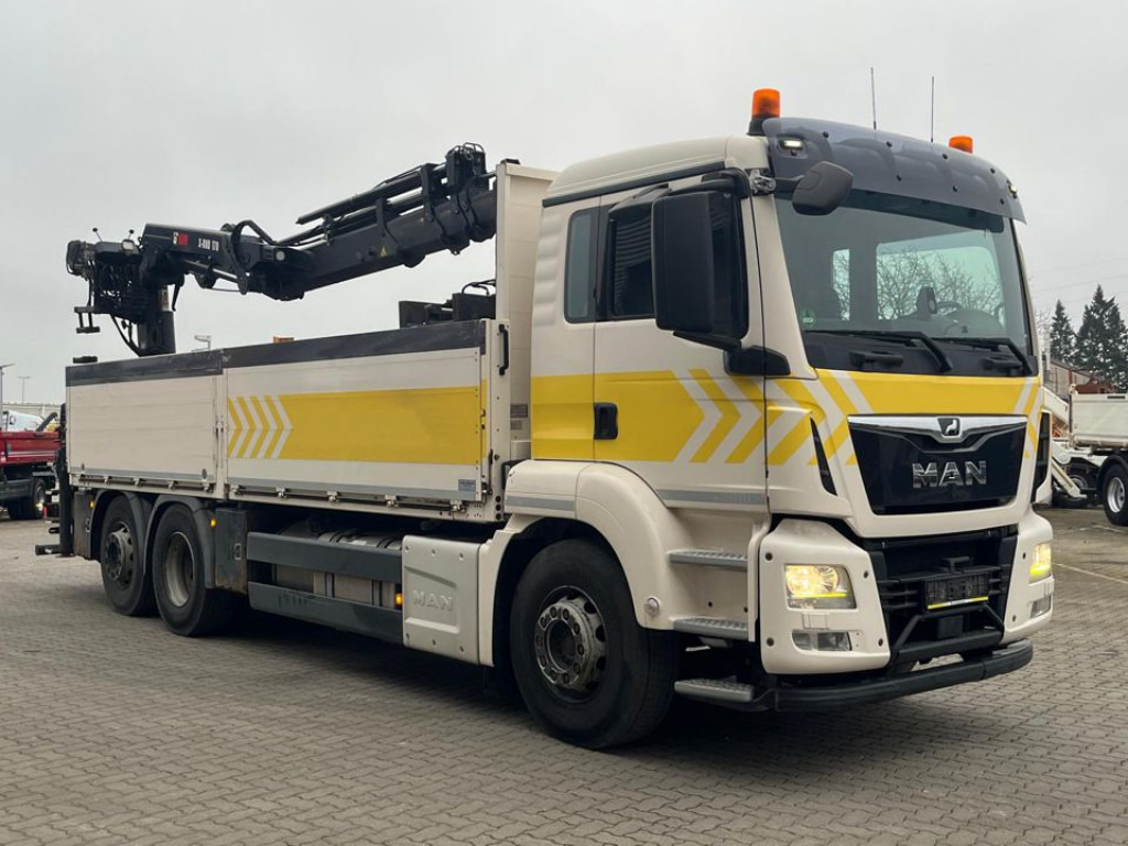 MAN TG-S Pritsche Heckkran 26.420 6x2 BL 4xhydr, Hiab 172 - X Duo - شاحنات مسطحة, شاحنة كرين: صور 2 MAN TG-S Pritsche Heckkran 26.420 6x2 BL 4xhydr, Hiab 172 - X Duo - شاحنات مسطحة, شاحنة كرين: صور 2