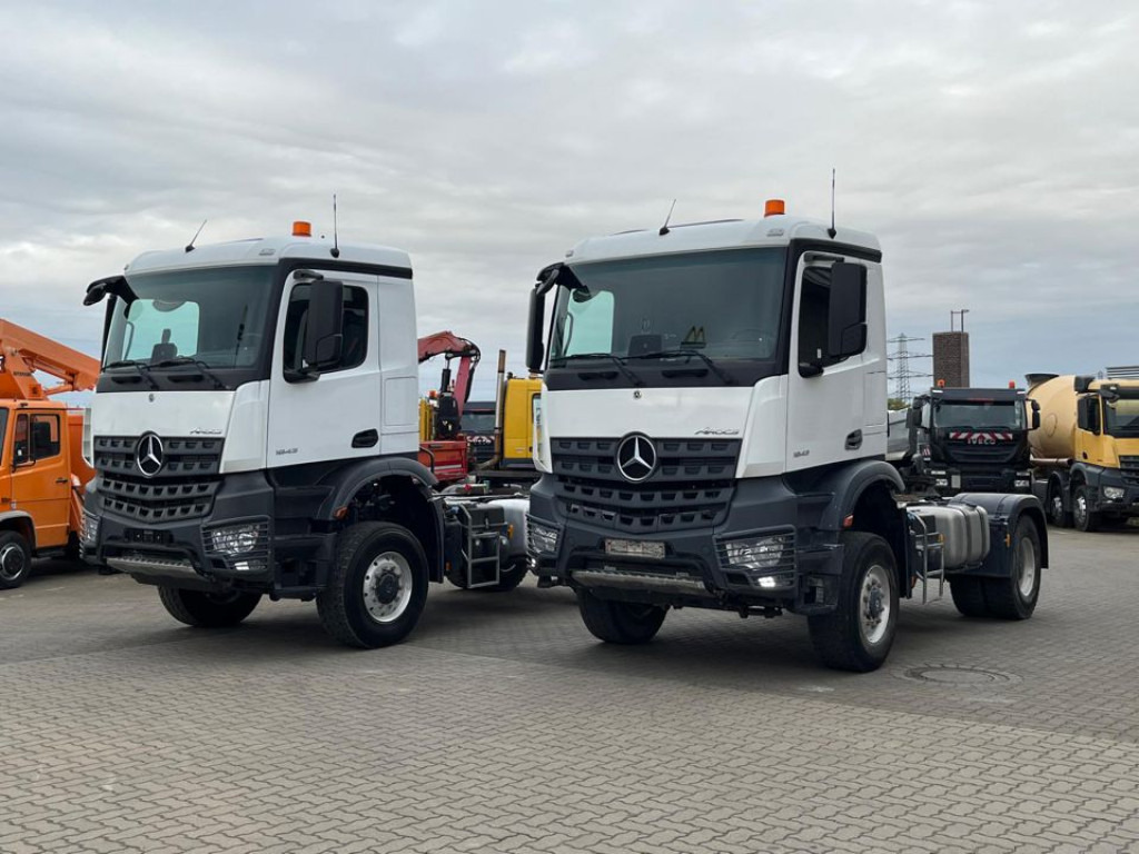 MERCEDES-BENZ Arocs 2043 AS 4x4 SZM nur 133TKM ! Kipphydraulik - شاحنة جرار: صور 1 MERCEDES-BENZ Arocs 2043 AS 4x4 SZM nur 133TKM ! Kipphydraulik - شاحنة جرار: صور 1