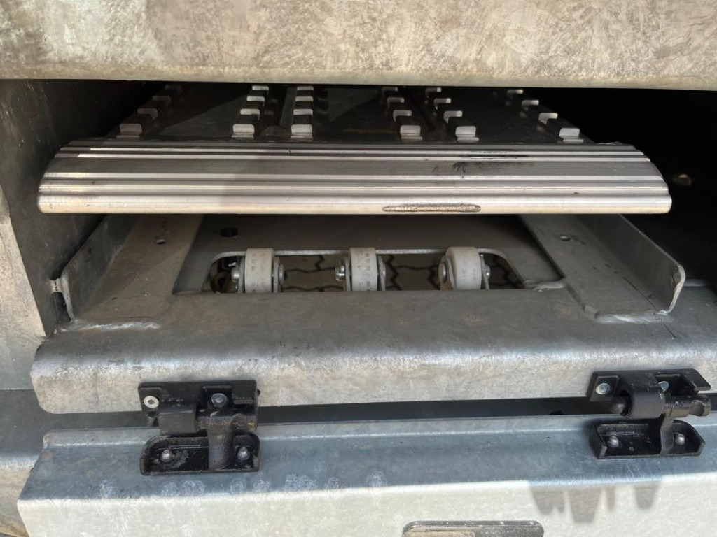 MOESLEIN Tandemkippanhänger TDS Kippanhänger 11 - قلابة مقطورة: صور 3 MOESLEIN Tandemkippanhänger TDS Kippanhänger 11 - قلابة مقطورة: صور 3