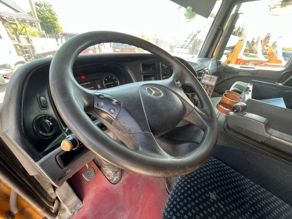 Mercedes-Benz Actros 3241 B 8x4 Betonmischer Liebherr, Deutsc - شاحنة ذات الخطاف: صور 5 Mercedes-Benz Actros 3241 B 8x4 Betonmischer Liebherr, Deutsc - شاحنة ذات الخطاف: صور 5