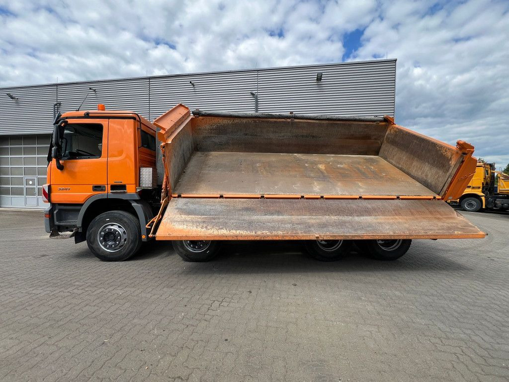 Mercedes-Benz Actros 3241 K 8x4 4-Achs Kipper Meiller Deutsch - قلابات: صور 5 Mercedes-Benz Actros 3241 K 8x4 4-Achs Kipper Meiller Deutsch - قلابات: صور 5