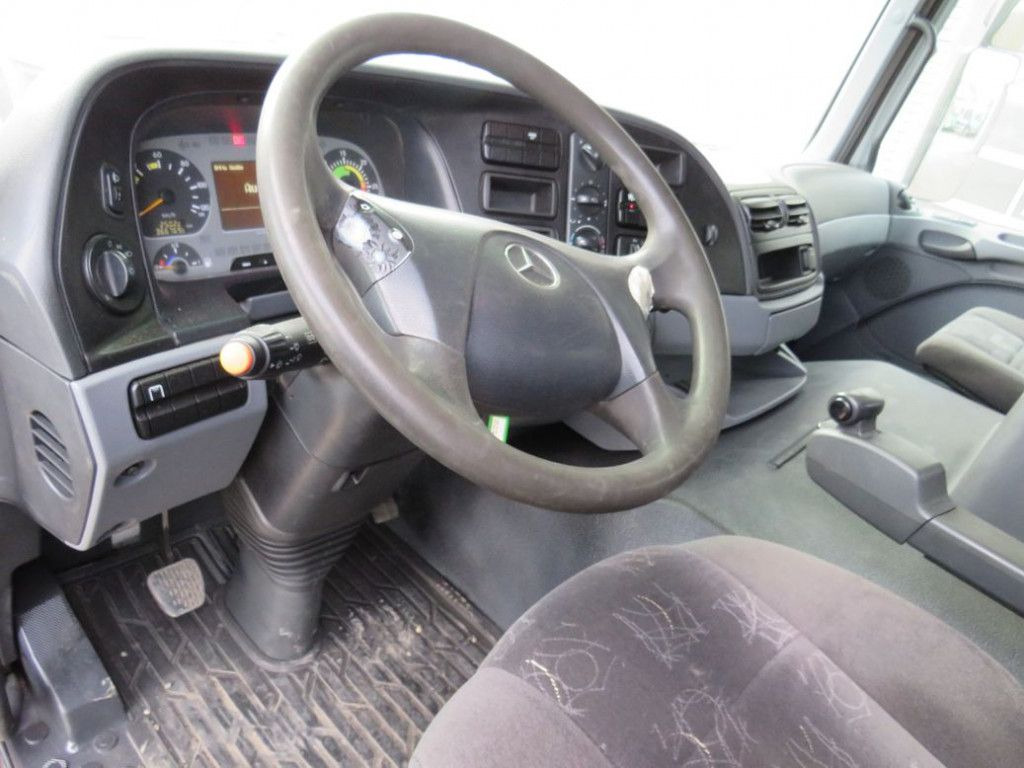 Mercedes-Benz Actros 4141 8x6 4 Achs Muldenkipper Kupplung, 1. - قلابات: صور 5 Mercedes-Benz Actros 4141 8x6 4 Achs Muldenkipper Kupplung, 1. - قلابات: صور 5