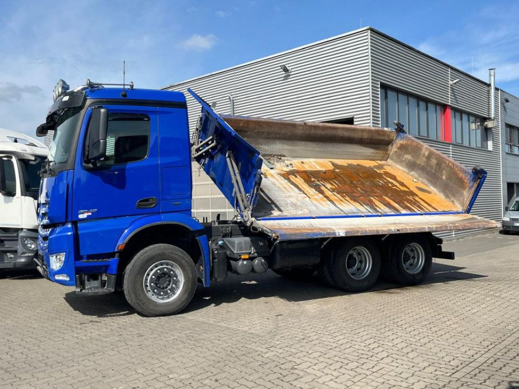 Mercedes-Benz Arocs 2642 6x4 3-Achs Kipper Bordmatik nur 163TK - قلابات: صور 3 Mercedes-Benz Arocs 2642 6x4 3-Achs Kipper Bordmatik nur 163TK - قلابات: صور 3