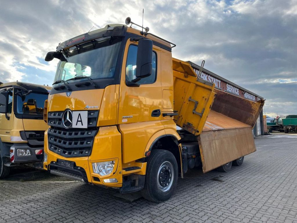 Mercedes-Benz Arocs 2663 6x4 3-Achs Kipper Meiller Bordmatik - قلابات: صور 1 Mercedes-Benz Arocs 2663 6x4 3-Achs Kipper Meiller Bordmatik - قلابات: صور 1
