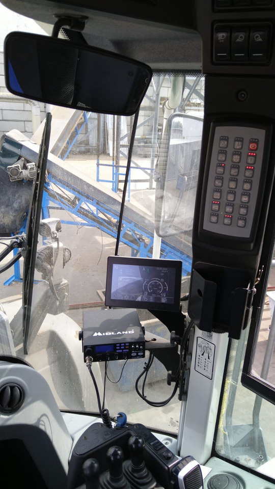 اللودر بعجل LIEBHERR L580 X POWER: صور 6