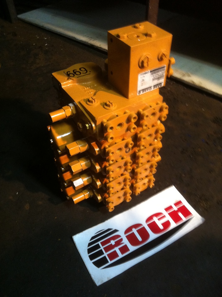 MARREL HYDRO 072944X/00 930428 P42436-91H - 4 SEKCYJNY + H4243691 - صمام هيدروليكي - آلات البناء: صور 1 MARREL HYDRO 072944X/00 930428 P42436-91H - 4 SEKCYJNY + H4243691 - صمام هيدروليكي - آلات البناء: صور 1