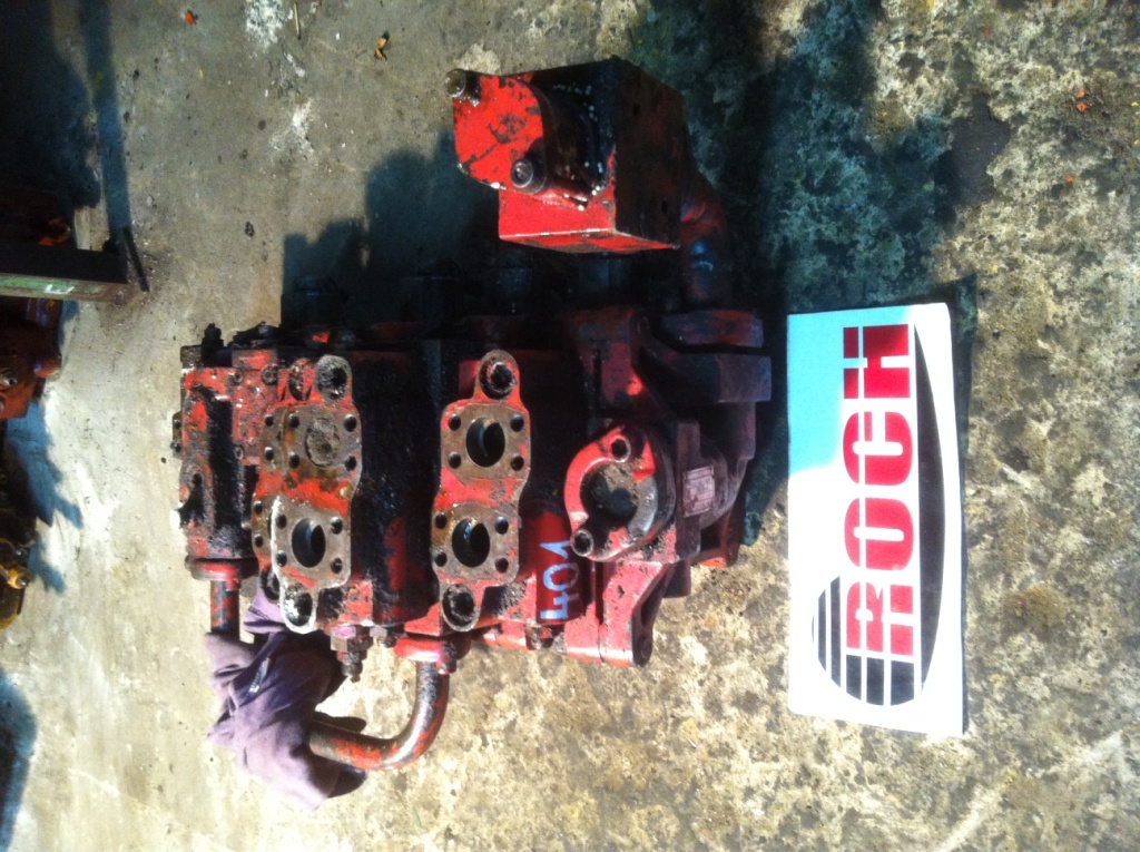 MARREL HYDRO FDG4S260G 767444 3143699 - 4 SEKCYJNY - صمام هيدروليكي - آلات البناء: صور 1 MARREL HYDRO FDG4S260G 767444 3143699 - 4 SEKCYJNY - صمام هيدروليكي - آلات البناء: صور 1