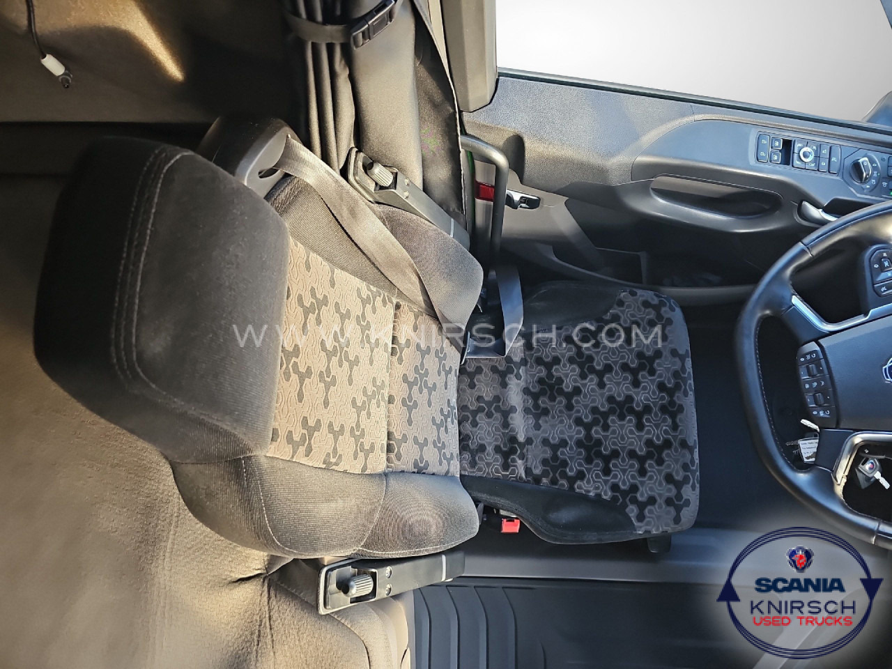 SCANIA R 450 A4x2LA Retarder Standklima - شاحنة جرار: صور 4 SCANIA R 450 A4x2LA Retarder Standklima - شاحنة جرار: صور 4