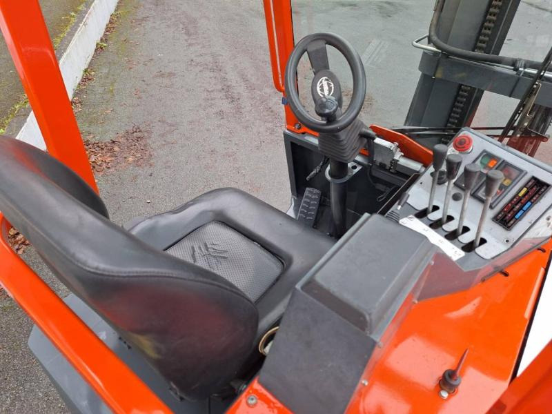 شاحنة المناولة رباعية الاتجاهات Amlift AGILIFT 25-12-49: صور 16 شاحنة المناولة رباعية الاتجاهات Amlift AGILIFT 25-12-49: صور 16