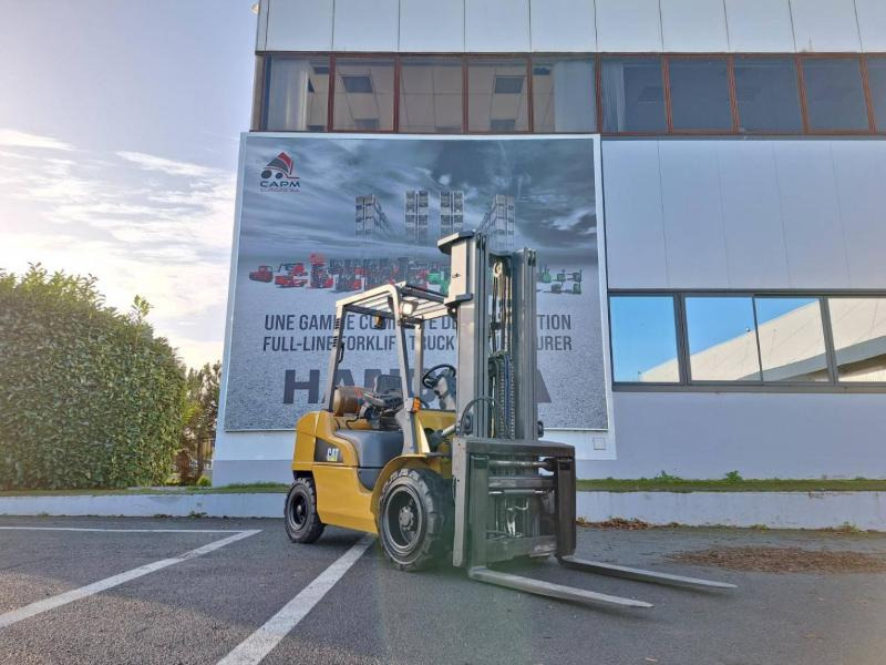 Caterpillar GP30NTD - رافعة شوكية تعمل بالغاز: صور 2 Caterpillar GP30NTD - رافعة شوكية تعمل بالغاز: صور 2