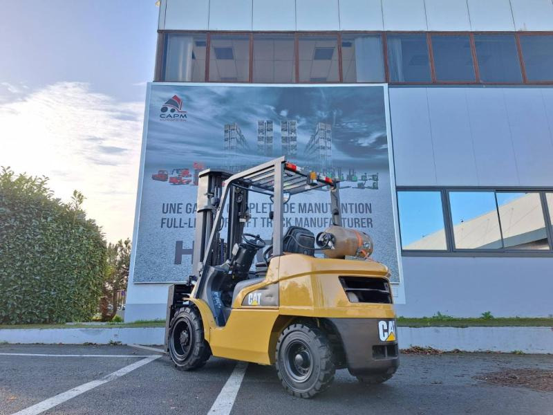 Caterpillar GP30NTD - رافعة شوكية تعمل بالغاز: صور 4 Caterpillar GP30NTD - رافعة شوكية تعمل بالغاز: صور 4
