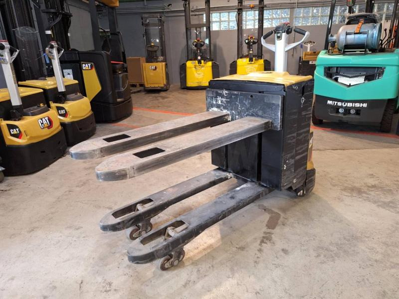 Caterpillar NPP20N2E - معدات الرفع منخفض المستوى: صور 2 Caterpillar NPP20N2E - معدات الرفع منخفض المستوى: صور 2