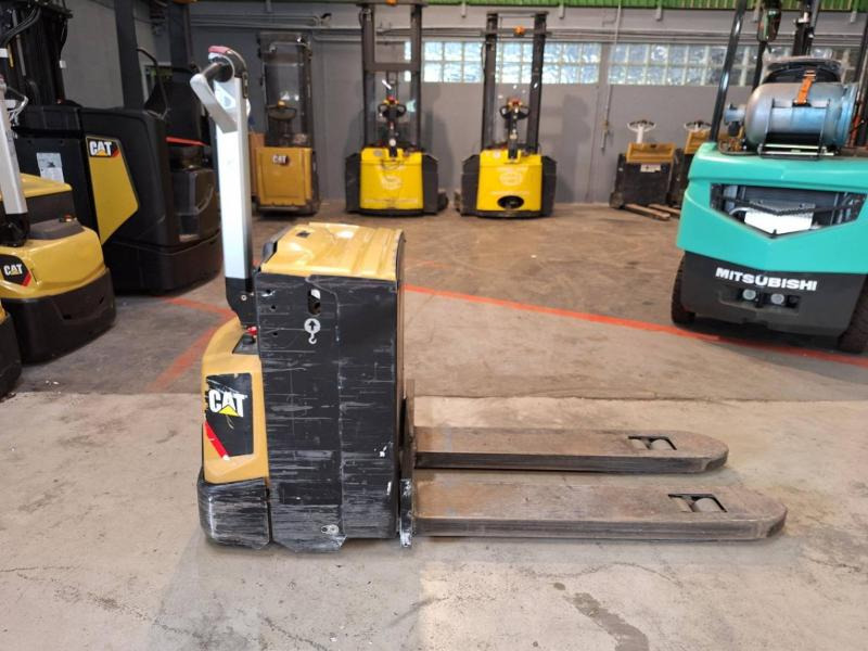 Caterpillar NPP20N2E - معدات الرفع منخفض المستوى: صور 5 Caterpillar NPP20N2E - معدات الرفع منخفض المستوى: صور 5