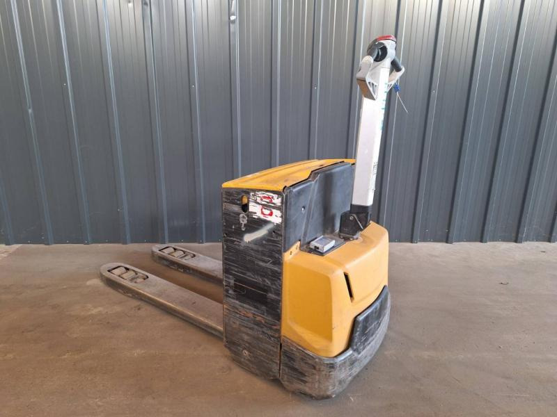 Caterpillar NPP20N2 - معدات الرفع منخفض المستوى: صور 5 Caterpillar NPP20N2 - معدات الرفع منخفض المستوى: صور 5