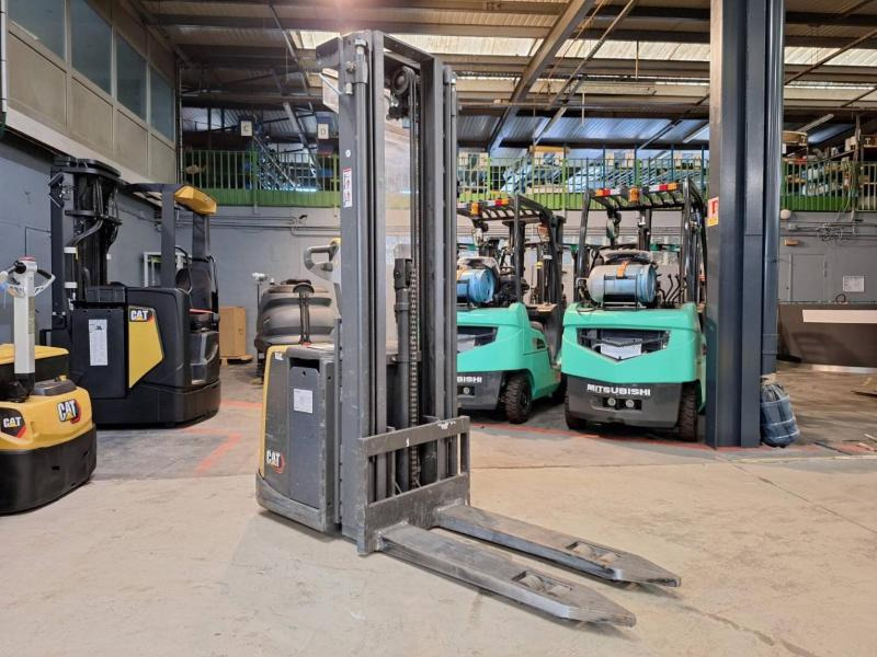 Caterpillar NSV16P - معدات تكديس: صور 3 Caterpillar NSV16P - معدات تكديس: صور 3