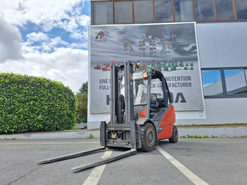 Fenwick H30 T - 02 - رافعة شوكية تعمل بالغاز: صور 1 Fenwick H30 T - 02 - رافعة شوكية تعمل بالغاز: صور 1