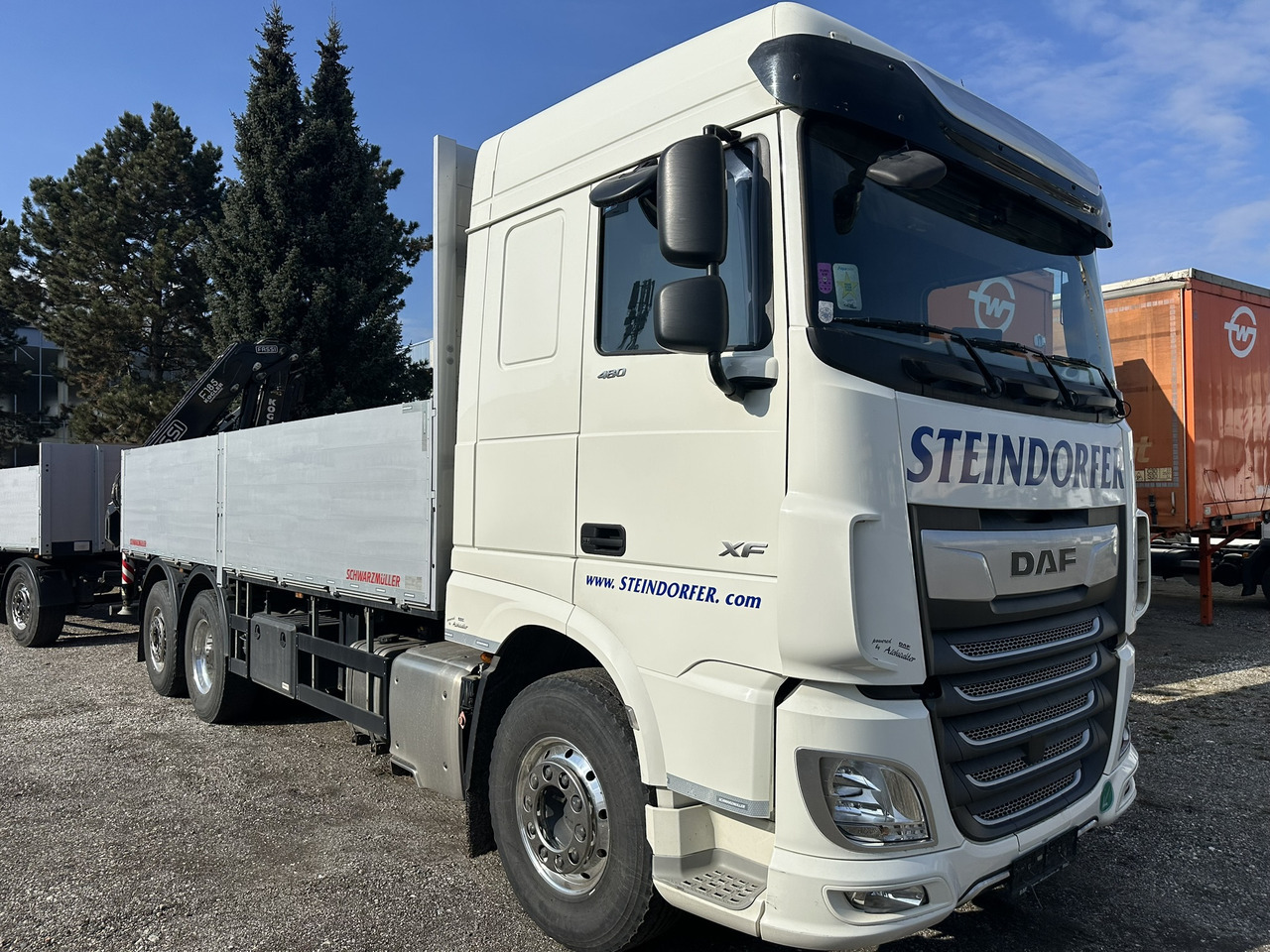 DAF XF 480 FAN mit FASSI Kran ohne Anhänger - شاحنات مسطحة: صور 3 DAF XF 480 FAN mit FASSI Kran ohne Anhänger - شاحنات مسطحة: صور 3