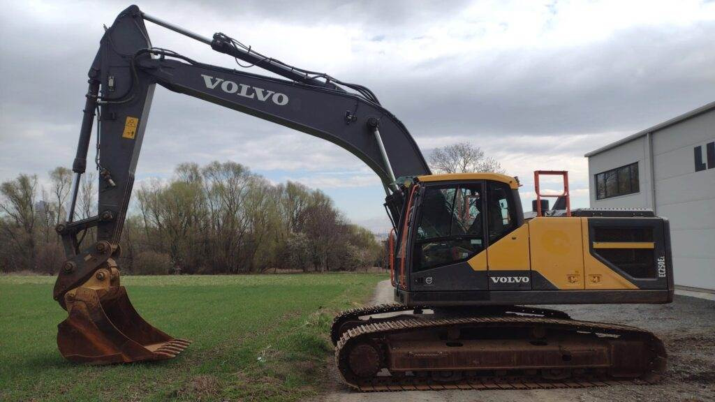 Volvo EC250EL - حفارات زحافة: صور 4 Volvo EC250EL - حفارات زحافة: صور 4