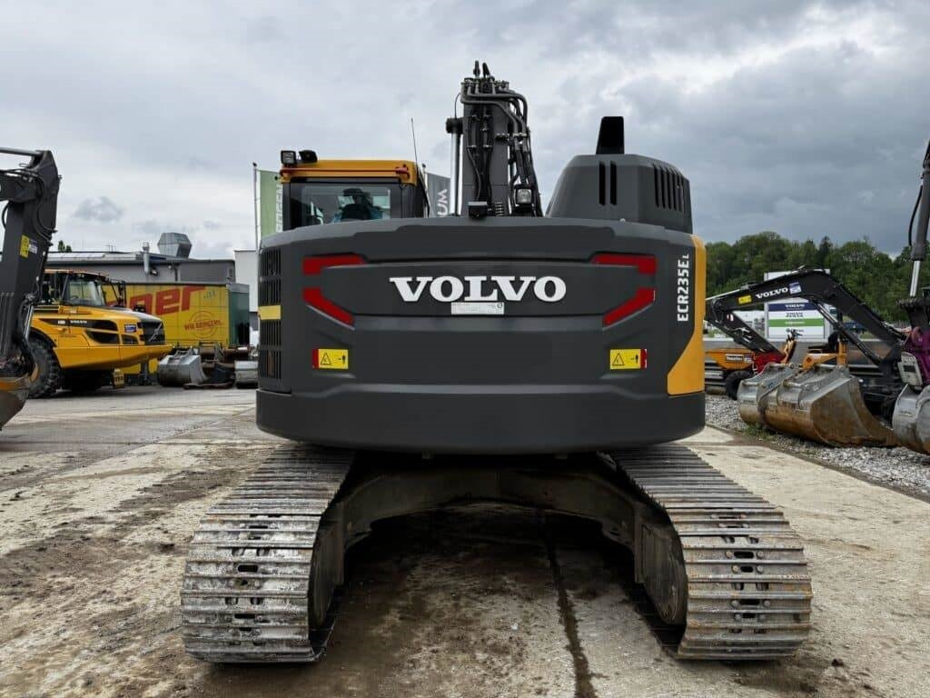 Volvo ECR235EL - حفارات زحافة: صور 5 Volvo ECR235EL - حفارات زحافة: صور 5