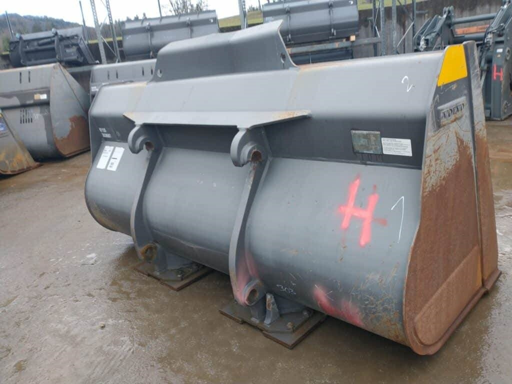 Volvo GP Schaufel 3,8/4,2m³ - بكت شيول - آلات البناء: صور 2 Volvo GP Schaufel 3,8/4,2m³ - بكت شيول - آلات البناء: صور 2