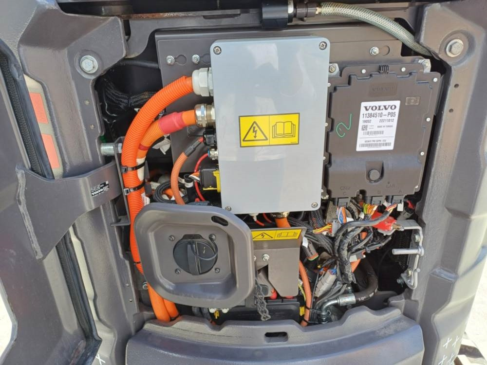 Volvo JECR18E Electric - حفارة مصغرة: صور 5 Volvo JECR18E Electric - حفارة مصغرة: صور 5