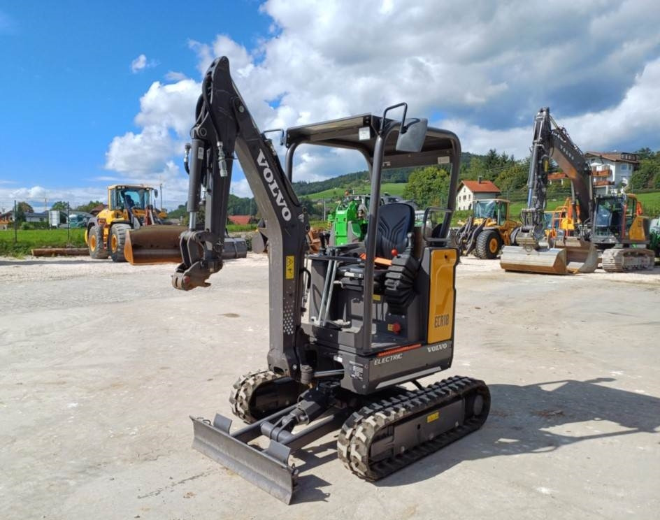 Volvo JECR18E Electric - حفارة مصغرة: صور 4 Volvo JECR18E Electric - حفارة مصغرة: صور 4