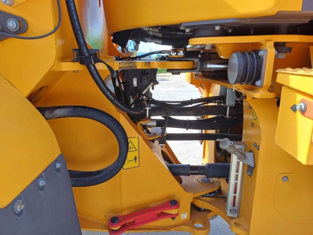 Volvo L110H - اللودر بعجل: صور 5 Volvo L110H - اللودر بعجل: صور 5