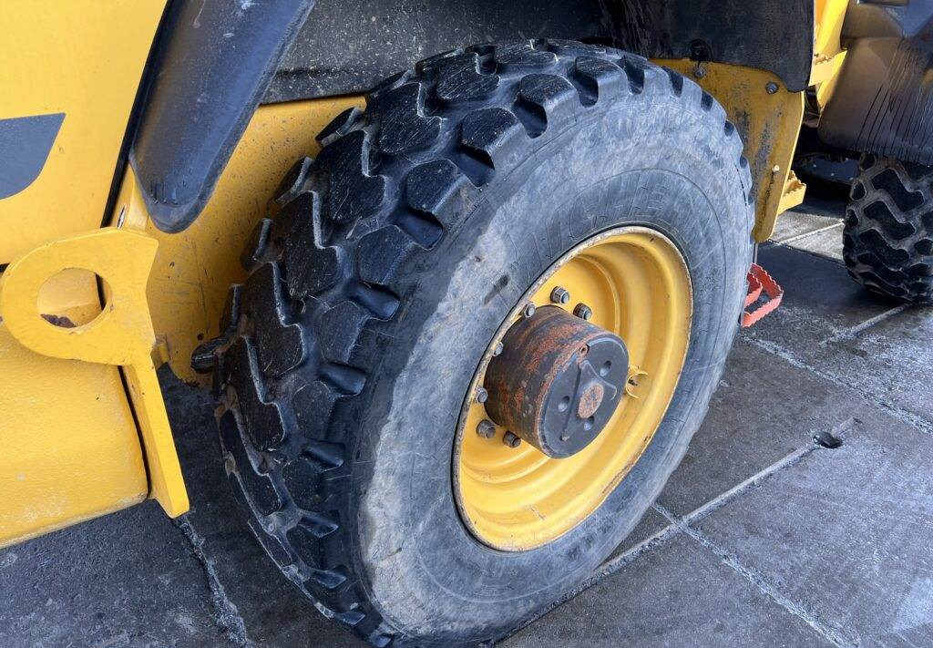 اللودر بعجل Volvo L45H: صور 17