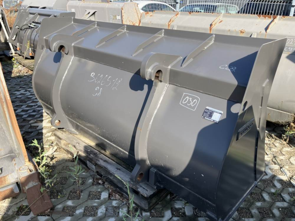 Volvo Schaufel mit Zähnen TPV - بكت: صور 2 Volvo Schaufel mit Zähnen TPV - بكت: صور 2