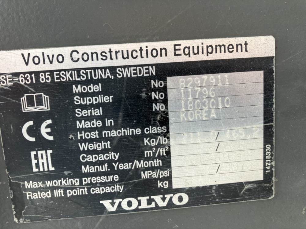 Volvo Schnellwechsler S1 - وصلة الربط للمعدات المعلقة: صور 3 Volvo Schnellwechsler S1 - وصلة الربط للمعدات المعلقة: صور 3