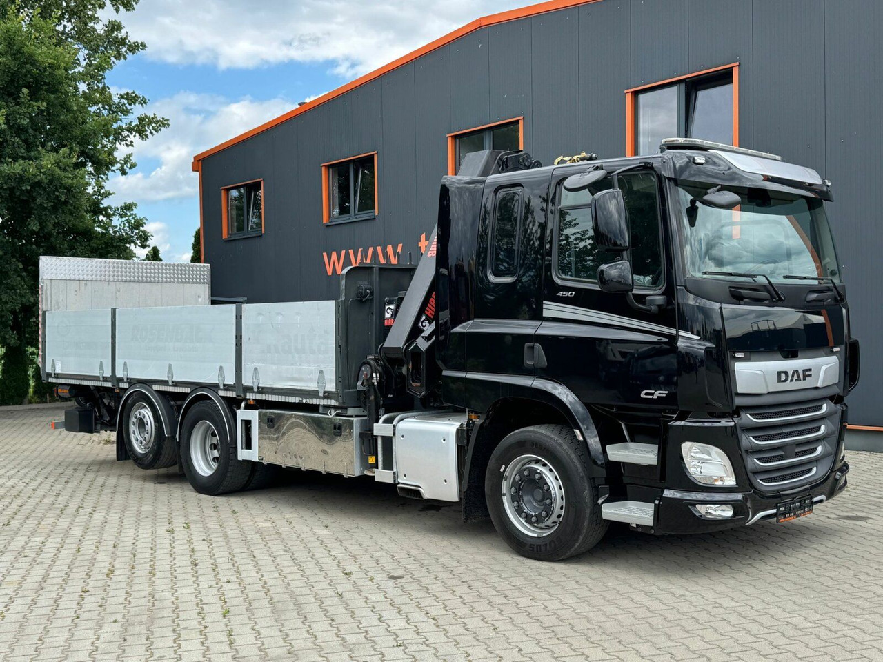 DAF CF 450 FAN 6x2 Pritsche mit Kran HIAB 188 E-6 - شاحنة كرين: صور 4 DAF CF 450 FAN 6x2 Pritsche mit Kran HIAB 188 E-6 - شاحنة كرين: صور 4