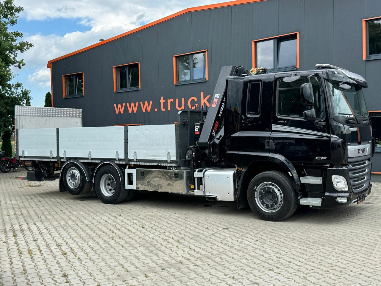DAF CF 450 FAN 6x2 Pritsche mit Kran HIAB 188 E-6 - شاحنة كرين: صور 5 DAF CF 450 FAN 6x2 Pritsche mit Kran HIAB 188 E-6 - شاحنة كرين: صور 5