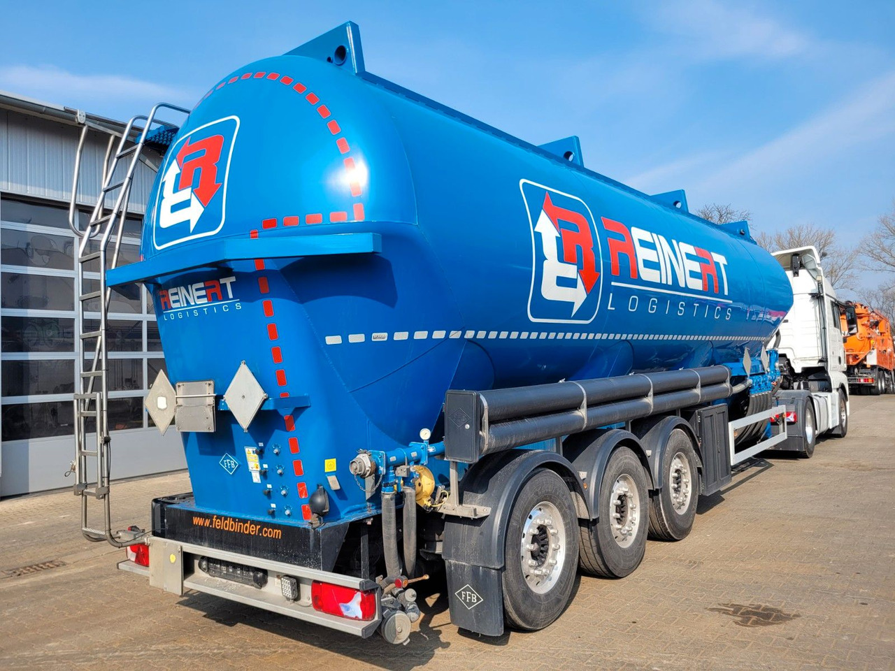 Feldbinder EUT 56.3 Liegend Silo mit ADR AT *56.000 L - بلكر: صور 5 Feldbinder EUT 56.3 Liegend Silo mit ADR AT *56.000 L - بلكر: صور 5