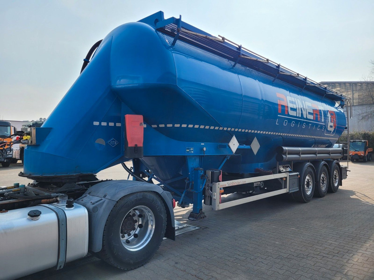 Feldbinder EUT 56.3 Liegend Silo mit ADR AT *56.000 L - بلكر: صور 2 Feldbinder EUT 56.3 Liegend Silo mit ADR AT *56.000 L - بلكر: صور 2