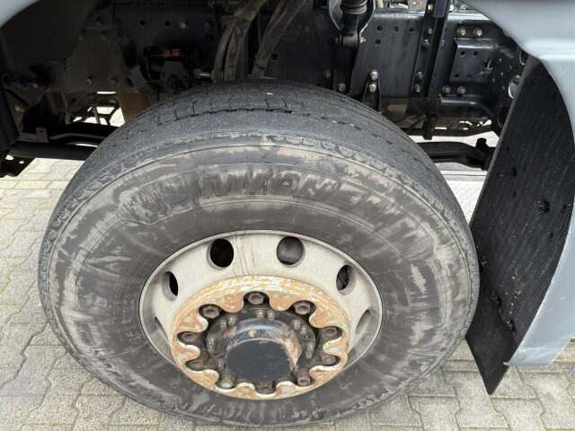 شاحنة جرار MAN TGS 18.440 4x4H Eur 5 Sattelzugmaschine: صور 6