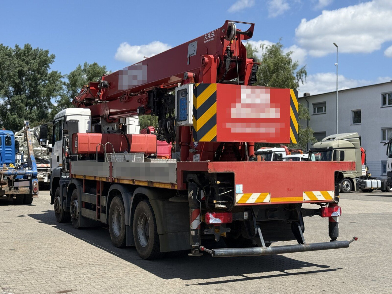 MAN TGS 35.360 8X4 BB Dachdecker Kran bis 52 m - شاحنة كرين: صور 5 MAN TGS 35.360 8X4 BB Dachdecker Kran bis 52 m - شاحنة كرين: صور 5