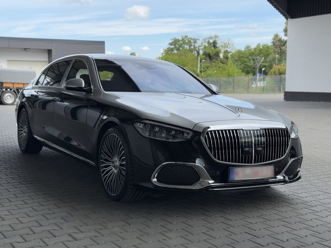 Maybach Mercedes Benz S680 Maybach V12 High-End -Paket - سيدان: صور 1 Maybach Mercedes Benz S680 Maybach V12 High-End -Paket - سيدان: صور 1