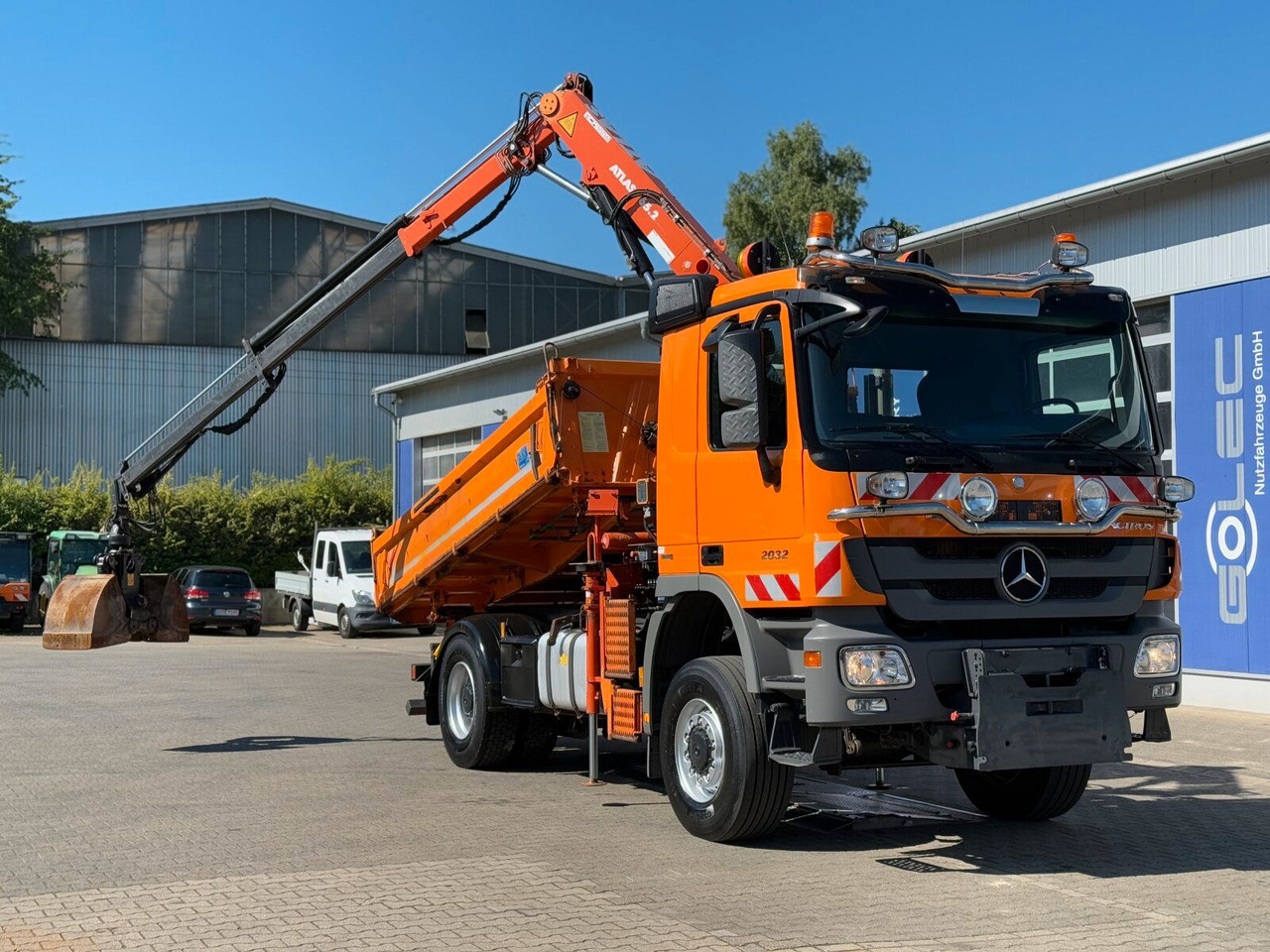 Mercedes-Benz ACTROS 2044 4x4 Kipper Kran ATLAS 65.2 A2L - قلابات, شاحنة كرين: صور 2 Mercedes-Benz ACTROS 2044 4x4 Kipper Kran ATLAS 65.2 A2L - قلابات, شاحنة كرين: صور 2
