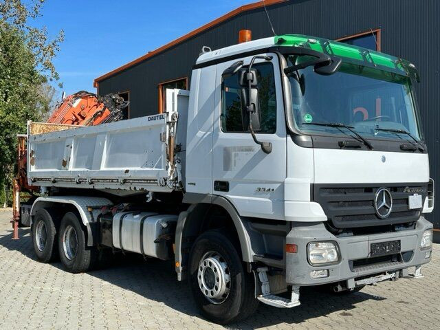 قلابات, شاحنة كرين Mercedes-Benz ACTROS 3341 6x4 EURO4 Dreiseitenkipper mit Kran: صور 1