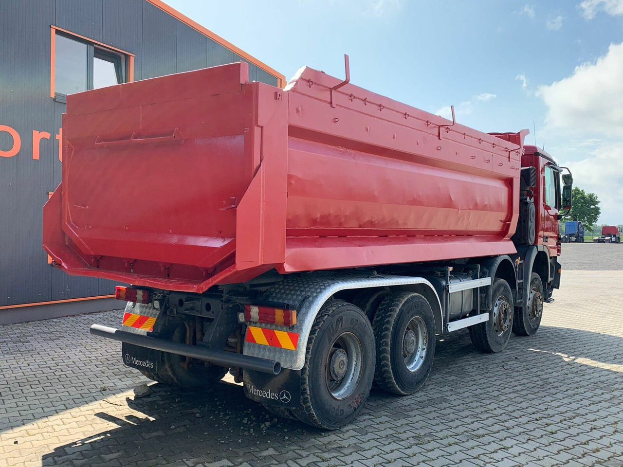 Mercedes-Benz ACTROS 4141 EURO4 8x8 Muldenkipper - قلابات: صور 5 Mercedes-Benz ACTROS 4141 EURO4 8x8 Muldenkipper - قلابات: صور 5