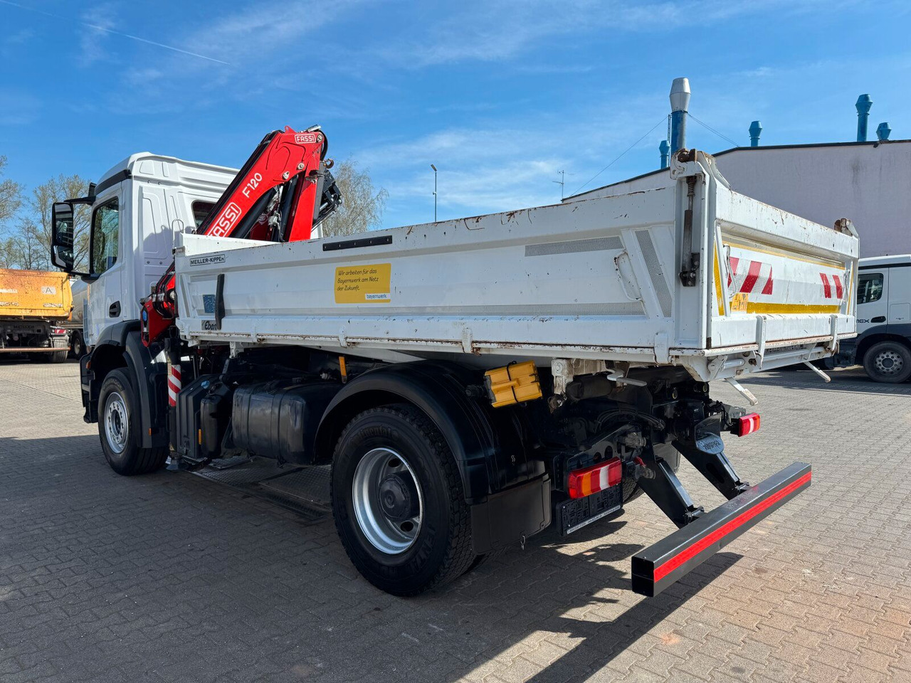 Mercedes-Benz AROCS 1832 4x2 Euro 6 Kipper Kran FASSI F120FB - قلابات, شاحنة كرين: صور 5 Mercedes-Benz AROCS 1832 4x2 Euro 6 Kipper Kran FASSI F120FB - قلابات, شاحنة كرين: صور 5