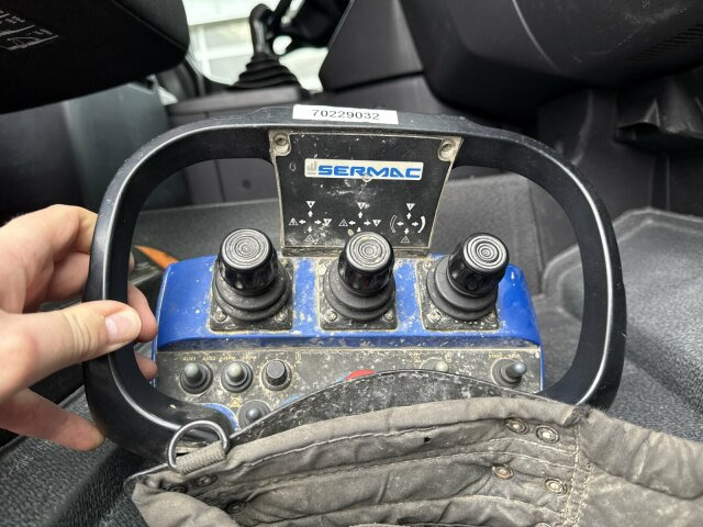 Mercedes-Benz AROCS 2636 6x4 Euro 6 Betonpumpe SERMAC 4Z36 - مضخة خرسانة: صور 4 Mercedes-Benz AROCS 2636 6x4 Euro 6 Betonpumpe SERMAC 4Z36 - مضخة خرسانة: صور 4