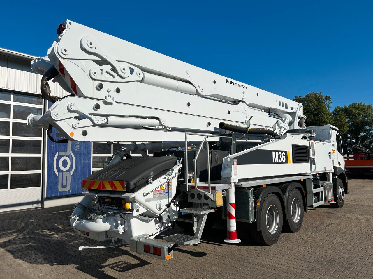 Mercedes-Benz AROCS 2640 6x4 E6 Betonpumpe Putzmeister 36-4 M - مضخة خرسانة: صور 4 Mercedes-Benz AROCS 2640 6x4 E6 Betonpumpe Putzmeister 36-4 M - مضخة خرسانة: صور 4