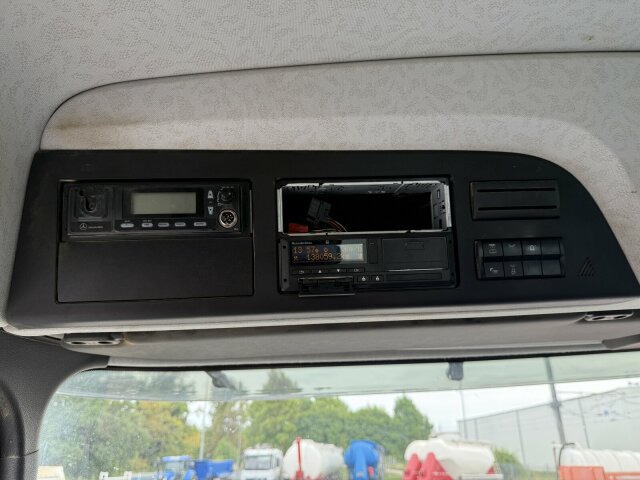 Mercedes-Benz AROCS 4145 8x8 Meiller Muldenkipper - قلابات: صور 5 Mercedes-Benz AROCS 4145 8x8 Meiller Muldenkipper - قلابات: صور 5