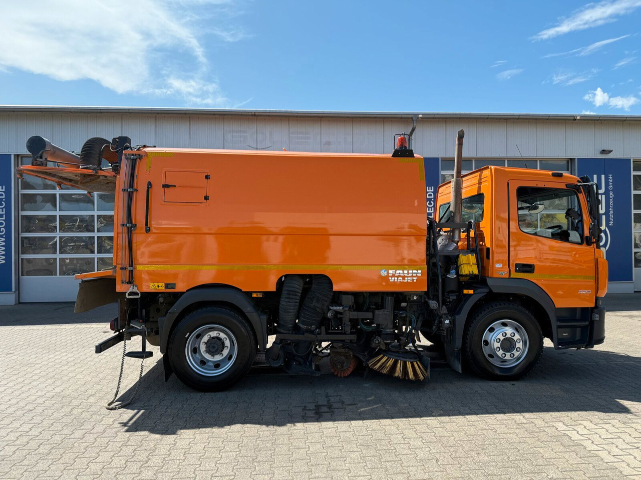 Mercedes-Benz ATEGO 1323 4x2 Kehrmaschine FAUN Viajet 6R/H - سياره كنس شوارع: صور 5 Mercedes-Benz ATEGO 1323 4x2 Kehrmaschine FAUN Viajet 6R/H - سياره كنس شوارع: صور 5