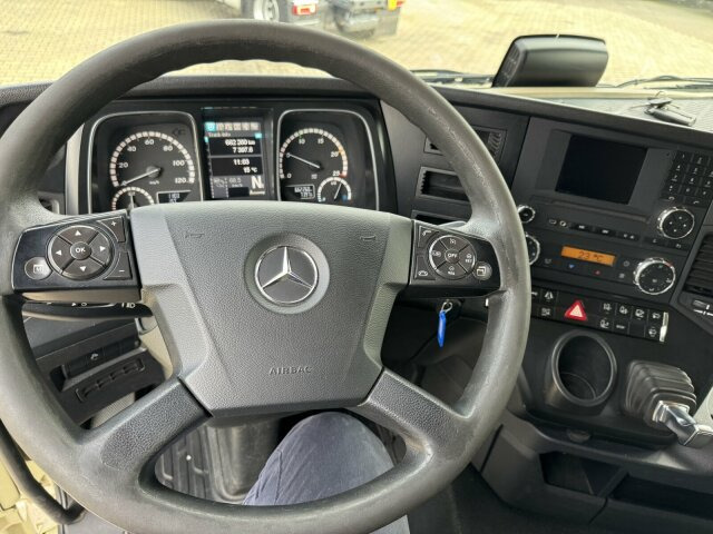 Mercedes-Benz Actros 1840 4x2 SZM Mega *Retarder - شاحنة جرار: صور 5 Mercedes-Benz Actros 1840 4x2 SZM Mega *Retarder - شاحنة جرار: صور 5